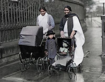 Colourised Photo Of Care Nurses Out With Children At A Rainy Queen Margaret Drive Botanic Gardens Glasgow 1925

