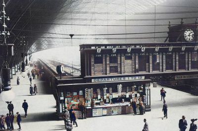 Departures board at St. Enoch Station, Glasgow 1915
