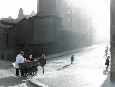 Giuseppe Gizzi with his Ice Cream Barrow, Glasgow 1938.
