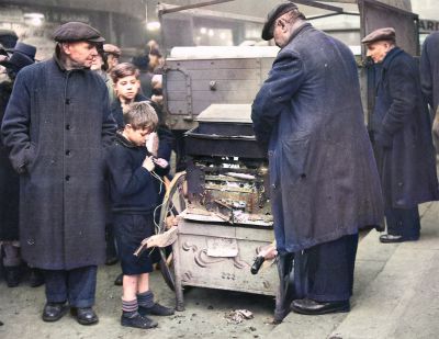 Hot Roasted Chestnuts At The Barras Glasgow 1957
