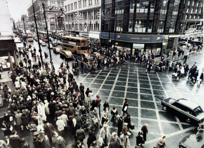 The corner of Buchanan and Argyle Streets, 19th December 1970

