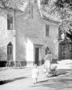 Garriochmill_Rd2C_1955_-_Old_house_adjacent_to_the_Flint_Mill_-_1955.jpg